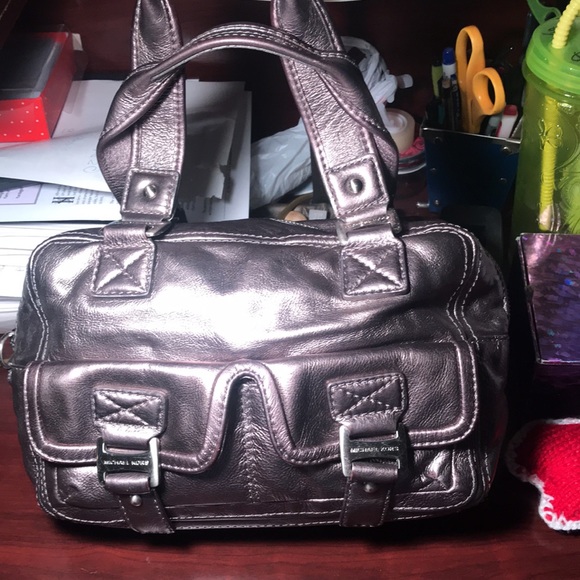 Michael Kors pewter handbag - Picture 3 of 4